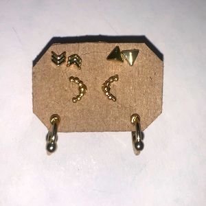 Gold Pack of 4 earrings
